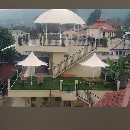 Villa Junior Family Cisarua Exteriér fotografie